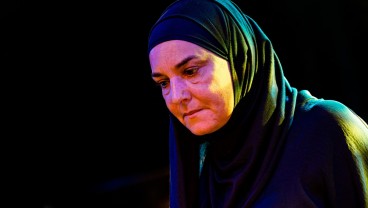 Profil Penyanyi Sinead O'Connor, dari Penuh Kontroversi hingga jadi Mualaf