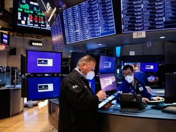 Wall Street Tersandung Kebijakan Suku Bunga Bank Sentral Jepang