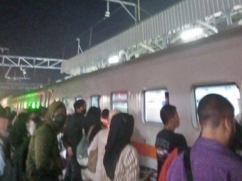 Kesaksian Penumpang KRL Jogja-Solo saat Kereta Mogok Dua Kali, Panik dan Capek