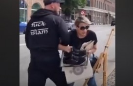 Viral Wanita Dihalangi Polisi saat Selamatkan Al Quran yang Hendak Dibakar di Denmark