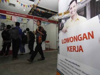 Ribuan Warga Perebutkan 1.648 Lowongan Kerja di Kabupaten Cirebon