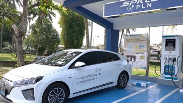 ESDM Klaim Pembangunan Charging Mobil Listrik Tembus Target