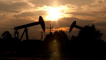 Exploring Unconventional Oil and Gas Production