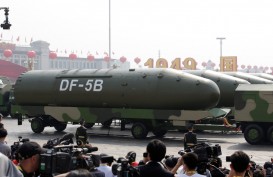 Xi Jinping Tunjuk Wang Houbin Jadi Kepala Pasukan Roket PLA