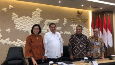 Berlaku Hari ini, Sri Mulyani dan Gubernur BI Sosialisasi DHE ke Pengusaha