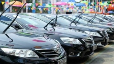 Astra (ASII), Triputra (ASLC) dan Saratoga (MPMX) Berebut Kue Bisnis Mobil Bekas