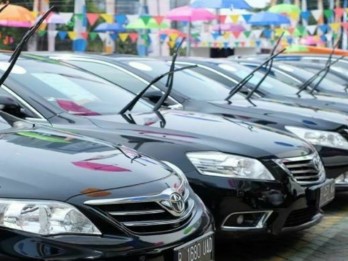 Astra (ASII), Triputra (ASLC) dan Saratoga (MPMX) Berebut Kue Bisnis Mobil Bekas