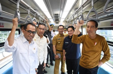 Jokowi Bahas Transportasi Massal di Cekungan Bandung Raya