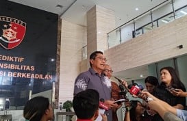 Duh! Rocky Gerung Digempur 13 Laporan Terkait Dugaan Penyebaran Berita Bohong