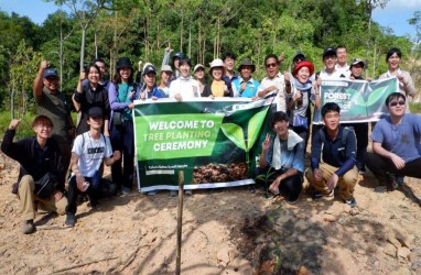 Belantara Foundation & APP Sinar Mas Libatkan Pelajar Jepang Tanam Pohon di Tahura Sultan Syarif Hasyim, Riau