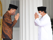 Kian Merapatnya Orang-Orang Jokowi ke Prabowo