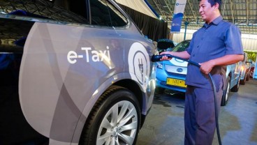 Siap-siap! Tesla Eks Blue Bird (BIRD) Bakal Dilelang