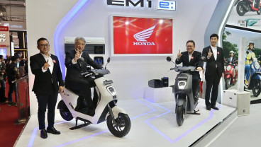 Astra Honda Luncurkan Sepeda Motor Listrik Honda EM1