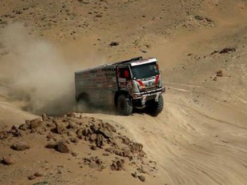 Batu Bara Lesu, Penjualan Truk Hino Turun pada Juli 2023