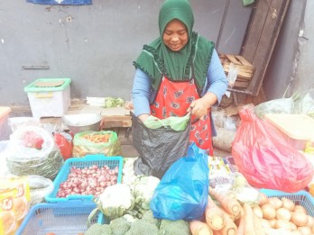 Harga Daging Ayam dan Cabai Merah Naik di Pasar Peterongan