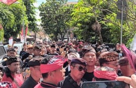 Protes Daftar Caleg Sementara, Ribuan Massa dari Tabanan Demo di Kantor PDIP Bali