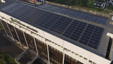 Pupuk Kujang Manfaatkan PLTS Atap Sebagai Sumber Energi Terbarukan Perusahaan