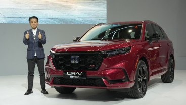 Sengat Ringan Honda Memasuki Jalur Mobil Setrum