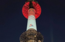 Peringati HUT ke-78 RI, Bendera Merah Putih Warnai Nansam Tower dan Burj Khalifa