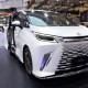 Lexus LM Hybrid Meluncur di GIIAS 2023, Panaskan Mesin MPV Listrik Mewah