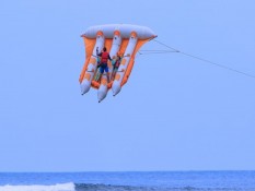 Makan Korban di Bali, Apa Itu Wahana Flying Fish?
