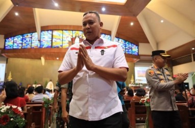 Menjabat Hanya Satu Bulan, Tri Adhianto Dilantik Jadi Wali Kota Bekasi