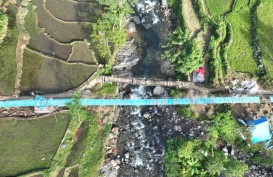 Terkendala Dana, Pemprov Jabar Bangun 23 Jembatan Gantung Untuk Desa Terpencil