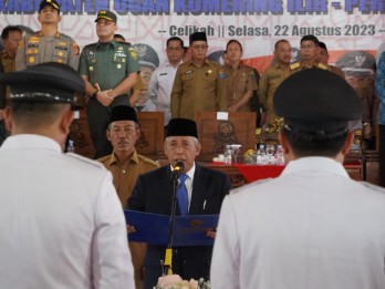 Lantik Kades, Pesan Bupati OKI: Akselerasi Pembangunan Desa