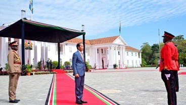 Jokowi Lakukan Kekeliruan saat Upacara Militer di Kenya, Ini Penjelasan Istana