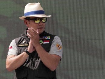 Kebakaran TPA Sarimukti, Ridwan Kamil Minta Bupati Hengky Gercep