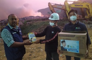 Kebakaran TPA Sarimukti, JQR Bangun Tenda Medis dan Sebar 1.000 Masker