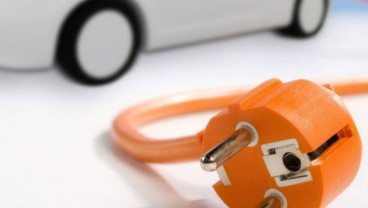 Menakar Urgensi Bebas Bea Masuk Impor Mobil Listrik CBU