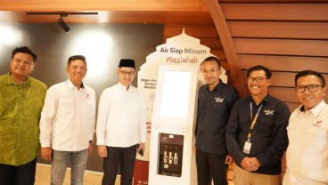 Bank BJB Syariah Sediakan 6 Mesin Air Siap Minum di Masjid Raya Al Jabbar