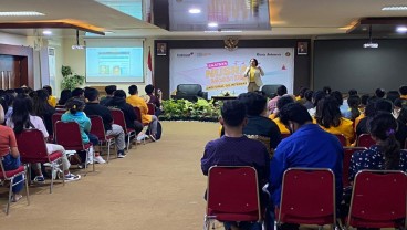 Mahasiswa Universitas Nusa Cendana Sambut Meriah Eno Bening di Festival Literasi Digital