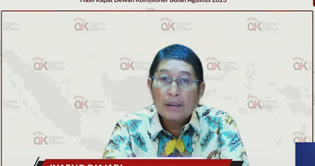 Kepala Eksekutif Pengawas Pasar Modal, Keuangan Derivatif dan Bursa Karbon Otoritas Jasa Keuangan (OJK) Inarno Djajadi memberikan paparan dalam Konferensi Pers RDK Bulanan Selasa, (5/9/2023). - YouTube OJK