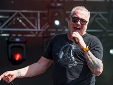 Mantan Vokalis Smash Mouth, Steve Harwell Meninggal Dunia, Ini Penyebabnya