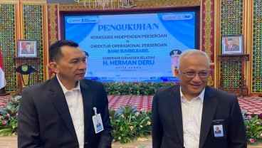 Komisaris Independen dan Direktur Operasional Bank Sumsel Babel Resmi Dikukuhkan