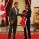 PM Kanada Berikan Jersey Nomor 7 Spesial untuk Jokowi, Ini Alasannya