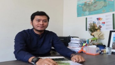 Profesor Pramaditya Wicaksono, Usia 35 Tahun, Jadi Guru Besar Termuda di UGM