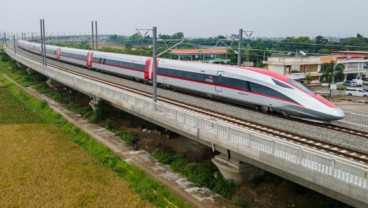 PM China Jajal Kereta Cepat, Luhut Sebut Li Qiang Puas