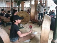 19 Lagu Daerah Jawa Tengah dan Liriknya