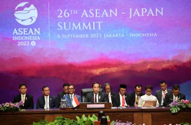 KTT Asean, Presiden Jokowi Ingatkan Perang Buat Hidup Merana
