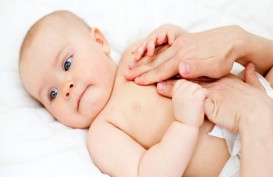10 Tips Menjaga Kesehatan Kulit Bayi