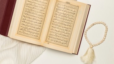 Bacaan Surat Al-Mulk Arab, Latin, Arti, dan Keutamaannya