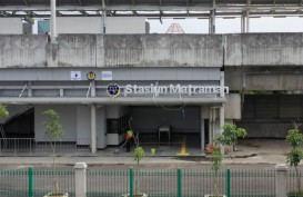 Gangguan, Jalur Commuter Line Manggarai-Jatinegara Belum Bisa Dilalui