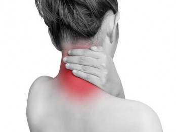 Bahayanya Kebiasaan 'Kretek' Leher, Bisa Patah Tulang hingga Stroke