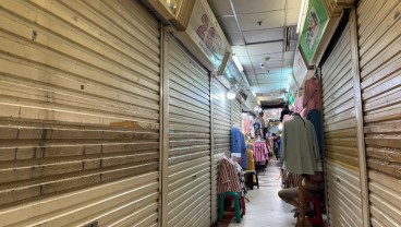 Jeritan Pedagang Pasar Tanah Abang, Omzet Rontok Tergerus Tiktok Cs