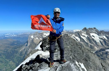 Cerita Pendaki Asal Indonesia Sampai Puncak Eiger di Tengah Cuaca Ekstrem