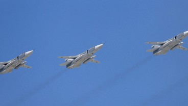 Pesawat Pengebom Rusia Su-24 Jatuh, Nasib 2 Awaknya Belum Diketahui