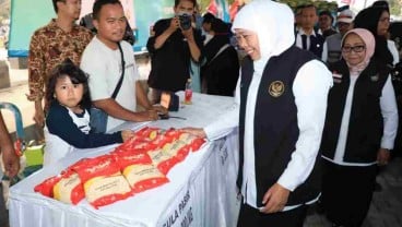 Tahan Laju Inflasi, Jatim Terus Gencarkan Operasi Pasar Murah